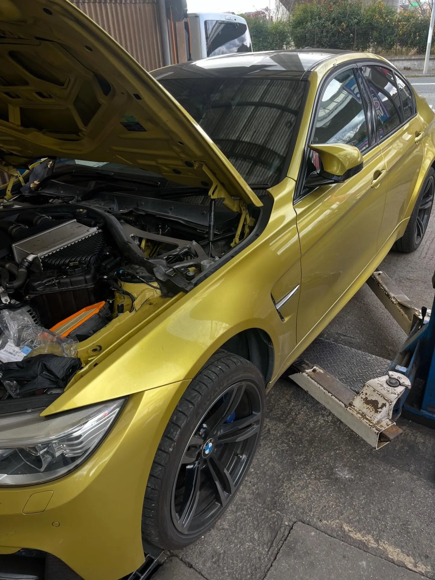 松本ガレージです。