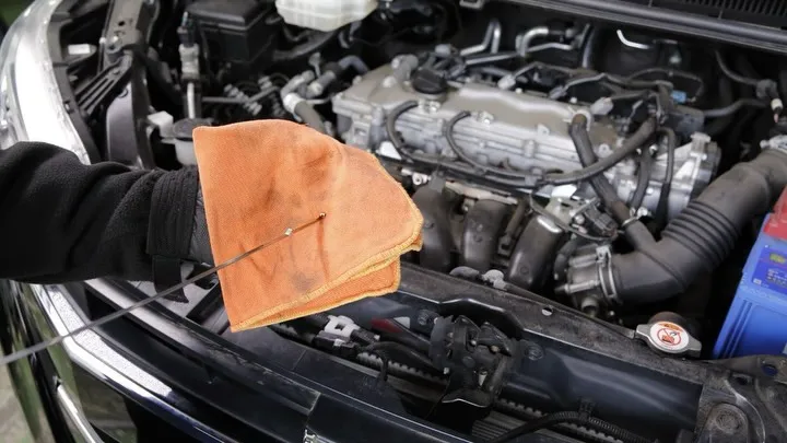 今日はオイル交換についてです。