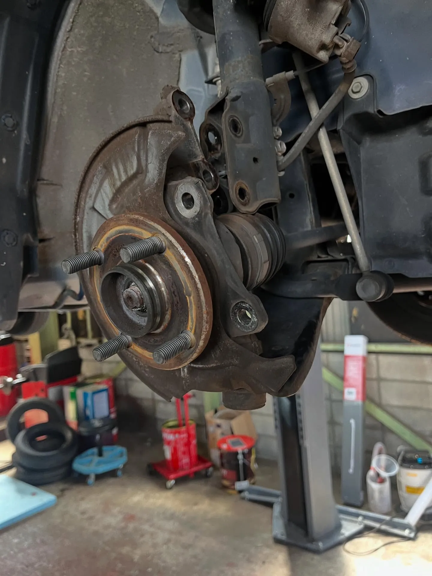 ムーブのフロントハブベアリング交換作業完了🔧